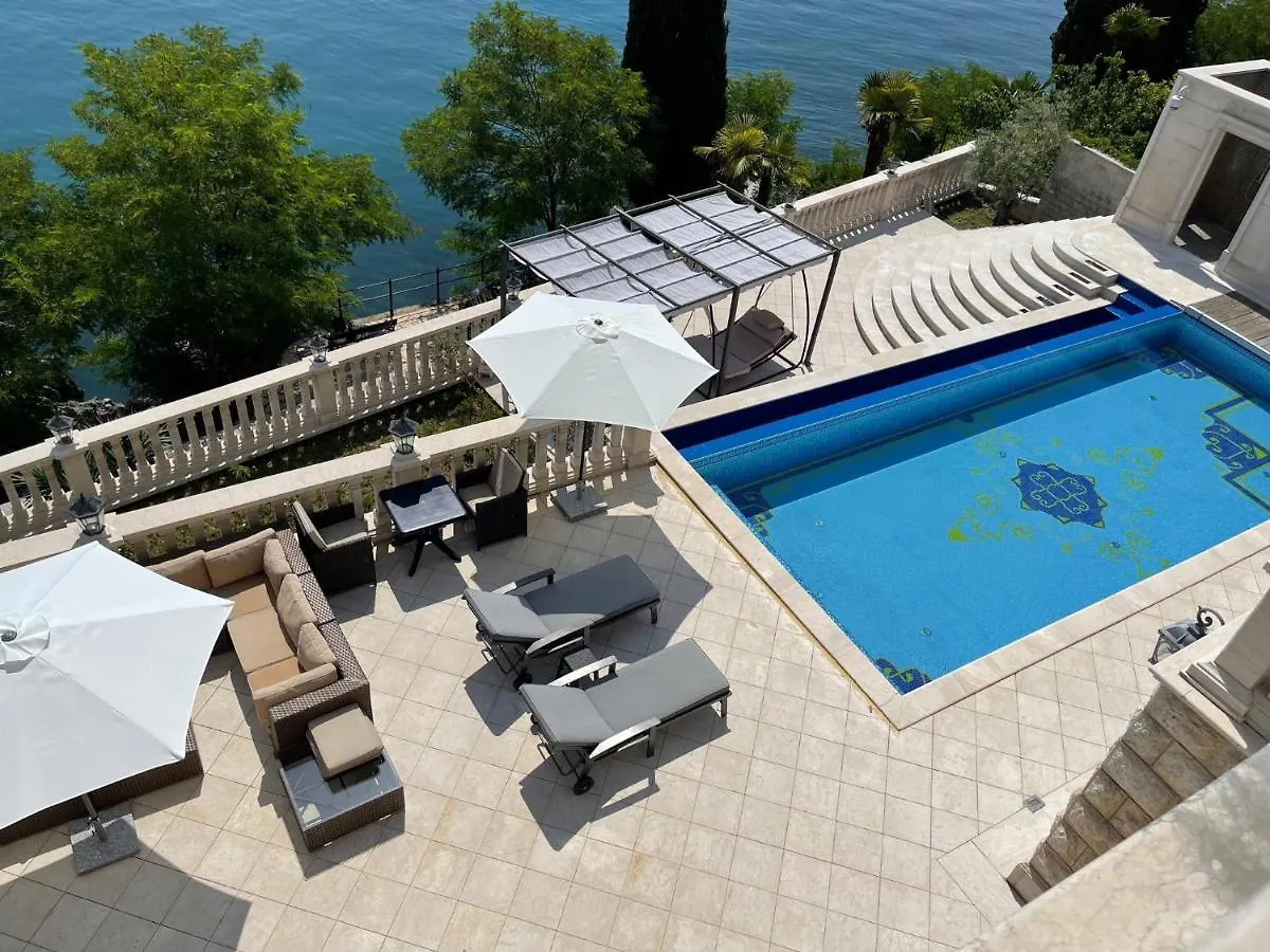 Apartments Villa Isabella location